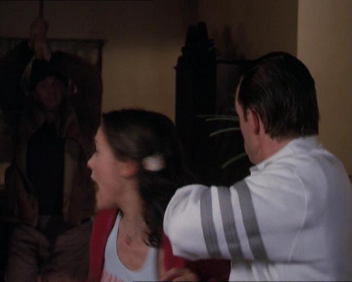 Charmed-Online-dot-218ChickFlick1652.jpg