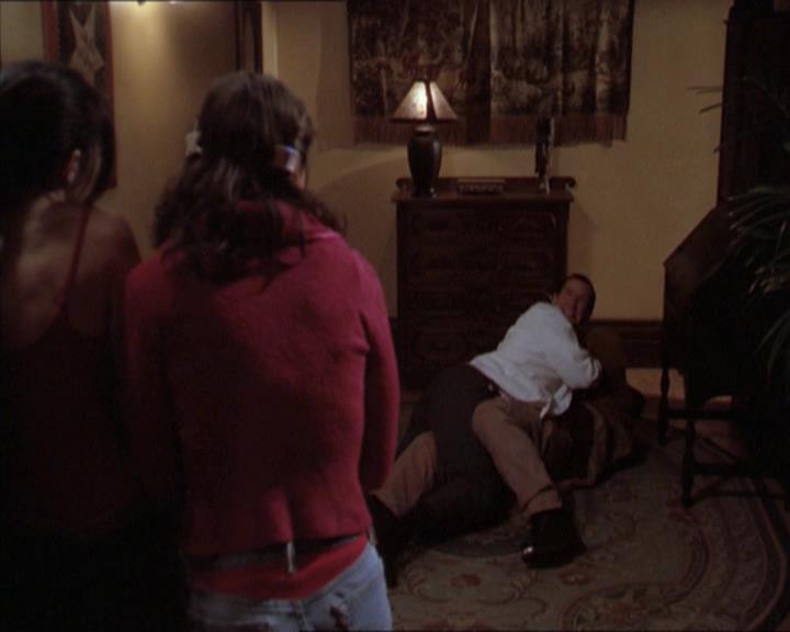 Charmed-Online-dot-218ChickFlick1659.jpg