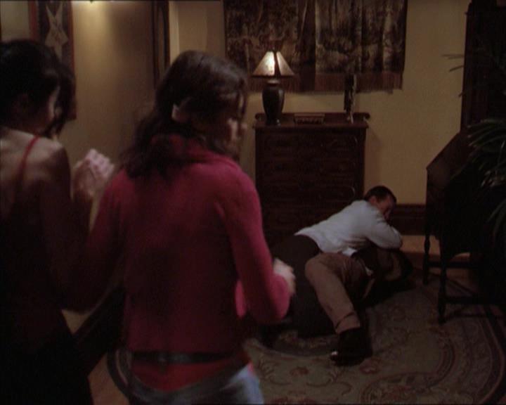 Charmed-Online-dot-218ChickFlick1661.jpg