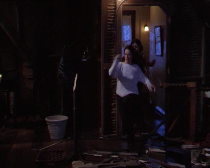 Charmed-Online-dot-218ChickFlick1666.jpg