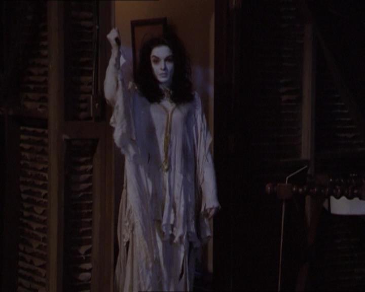 Charmed-Online-dot-218ChickFlick1683.jpg