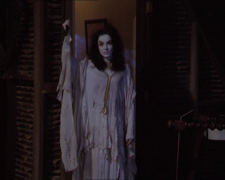 Charmed-Online-dot-218ChickFlick1684.jpg