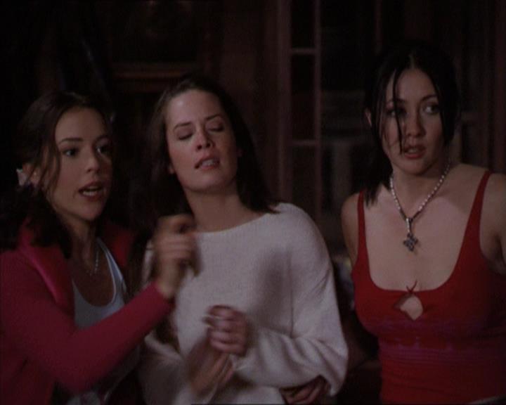 Charmed-Online-dot-218ChickFlick1689.jpg
