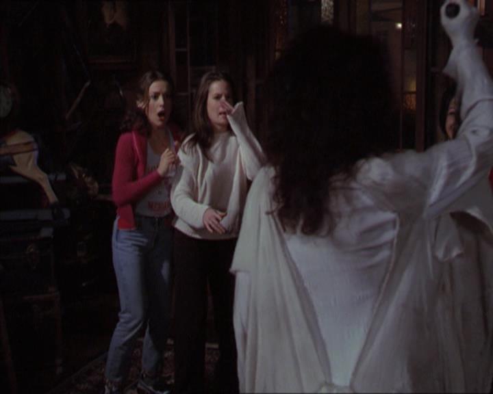 Charmed-Online-dot-218ChickFlick1697.jpg