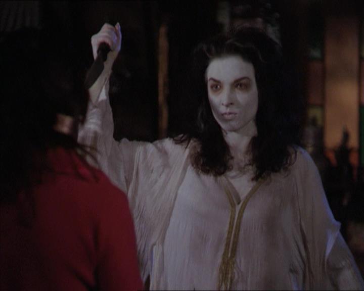 Charmed-Online-dot-218ChickFlick1701.jpg