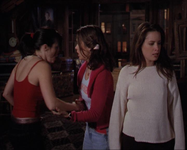 Charmed-Online-dot-218ChickFlick1728.jpg