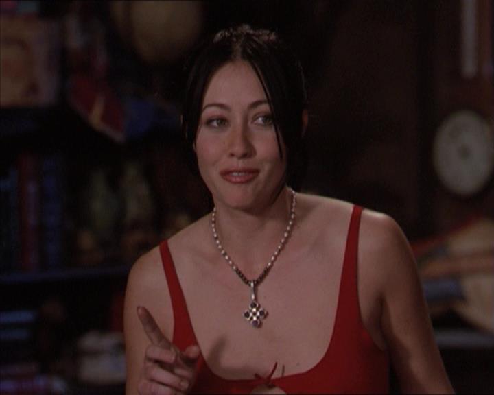 Charmed-Online-dot-218ChickFlick1749.jpg