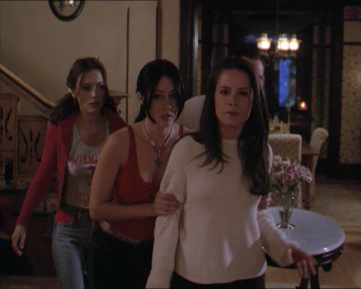 Charmed-Online-dot-218ChickFlick1778.jpg
