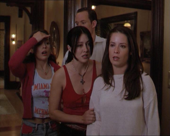 Charmed-Online-dot-218ChickFlick1790.jpg