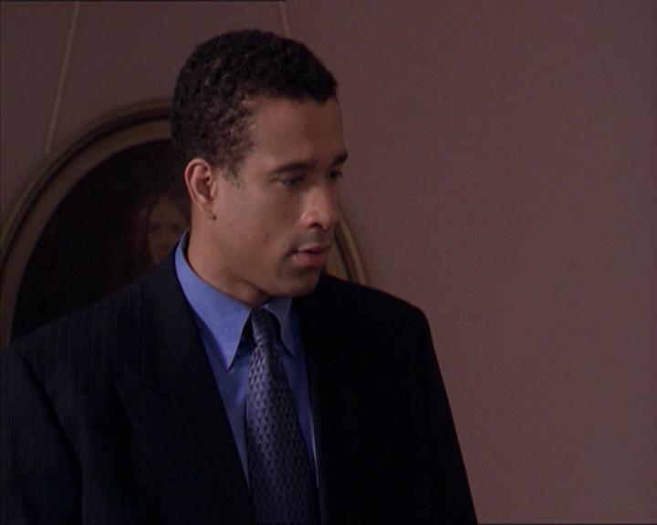 Charmed-Online-dot-218ChickFlick1833.jpg