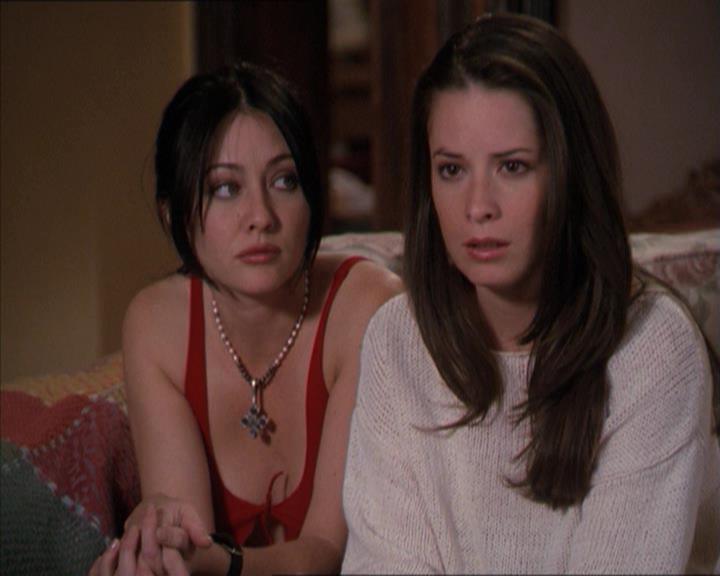 Charmed-Online-dot-218ChickFlick1890.jpg