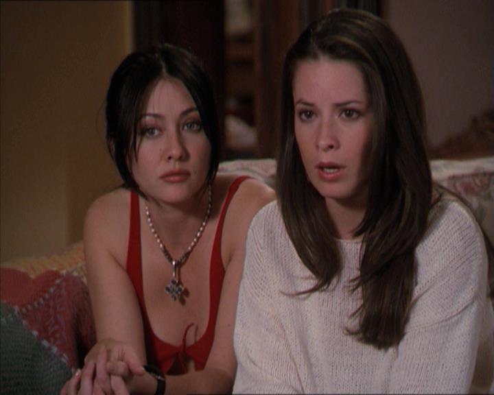 Charmed-Online-dot-218ChickFlick1893.jpg