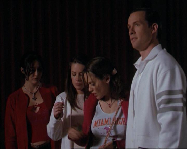 Charmed-Online-dot-218ChickFlick1945.jpg