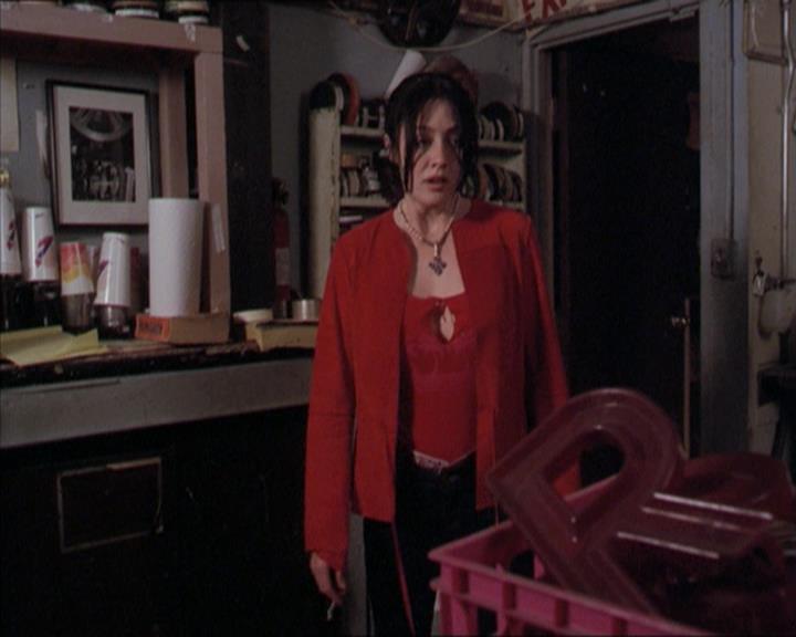 Charmed-Online-dot-218ChickFlick2042.jpg