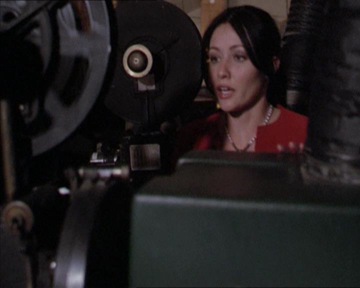 Charmed-Online-dot-218ChickFlick2049.jpg