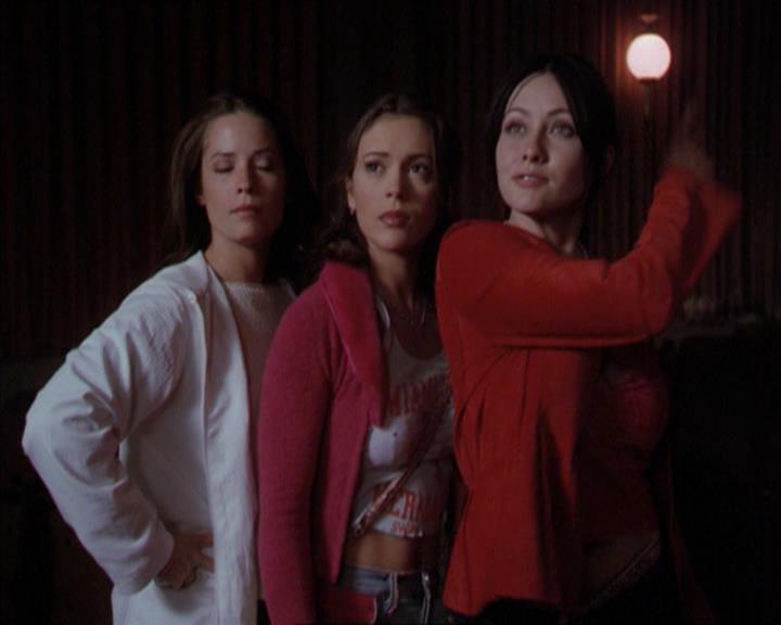 Charmed-Online-dot-218ChickFlick2111.jpg Charmed-Online-dot-218ChickFlick2111.jpg