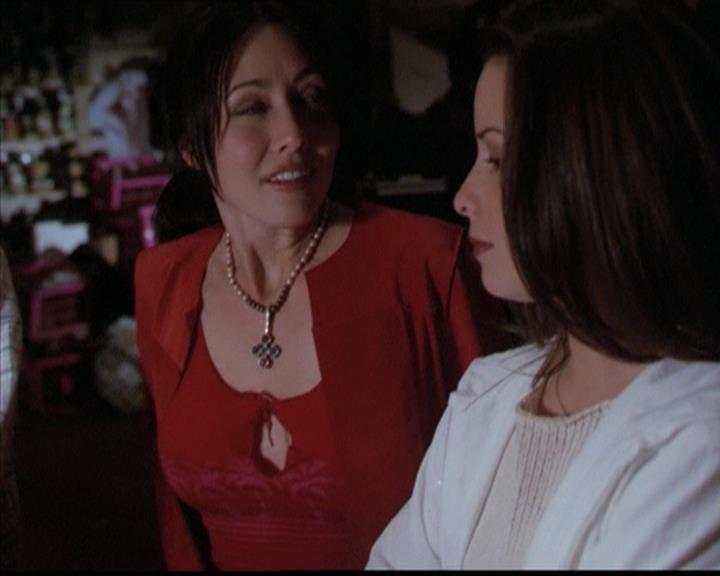Charmed-Online-dot-218ChickFlick2139.jpg