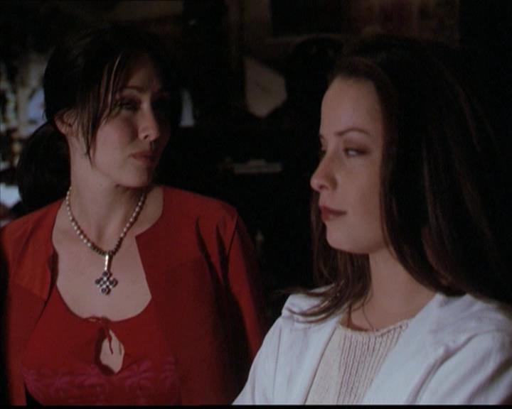 Charmed-Online-dot-218ChickFlick2147.jpg