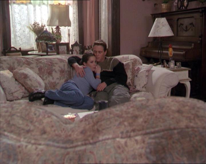Charmed-Online-dot-218ChickFlick2201.jpg