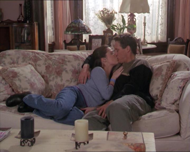 Charmed-Online-dot-218ChickFlick2215.jpg