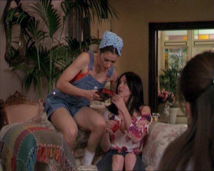 Charmed-Online-dot-218ChickFlick2333.jpg