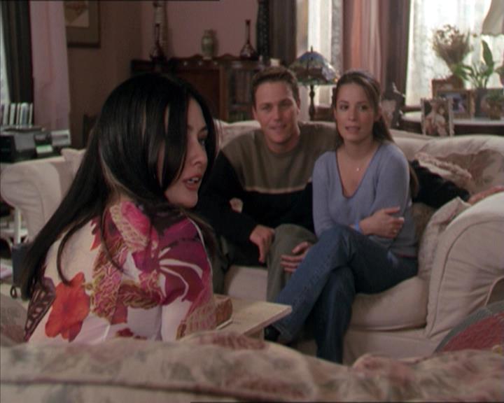 Charmed-Online-dot-218ChickFlick2340.jpg