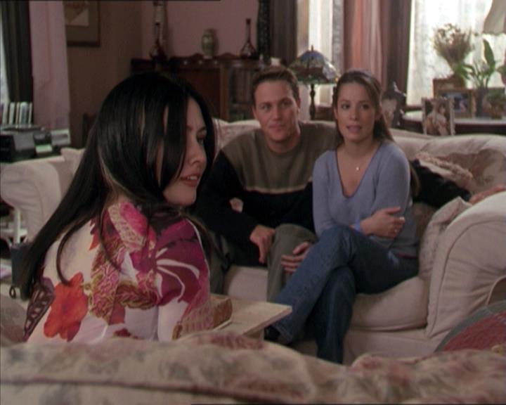 Charmed-Online-dot-218ChickFlick2341.jpg