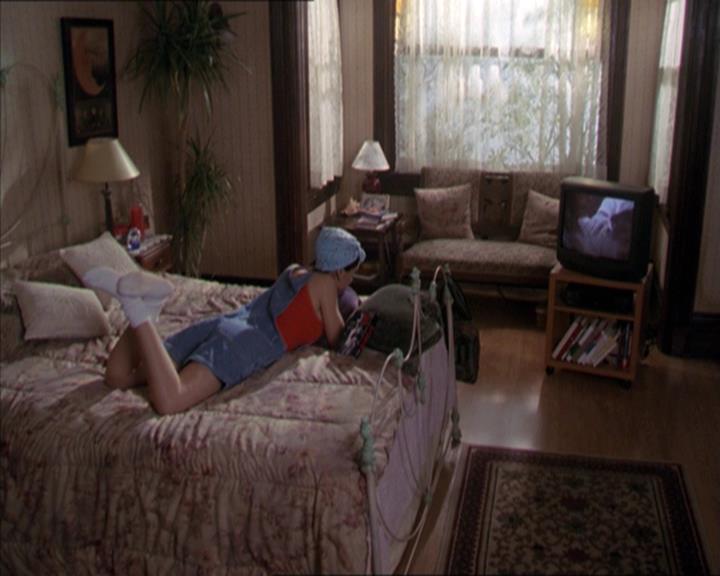 Charmed-Online-dot-218ChickFlick2378.jpg
