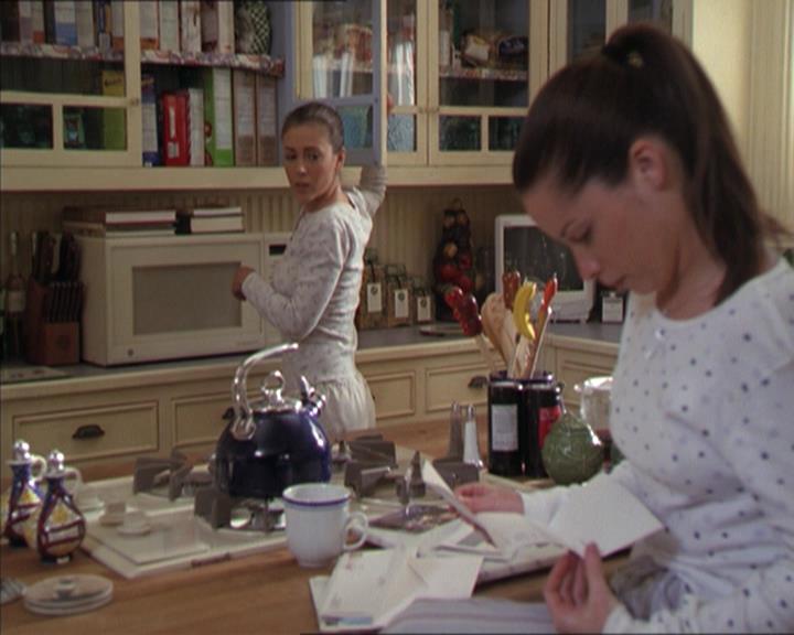 Charmed-Online-dot-220AstralMonkeys0013.jpg
