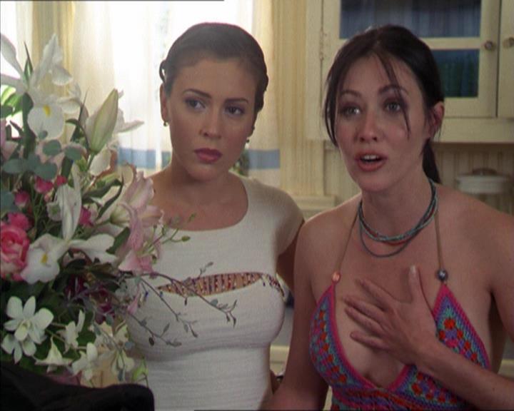 Charmed-Online-dot-220AstralMonkeys0789.jpg