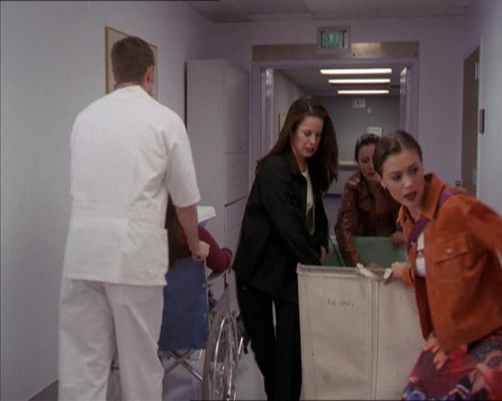 Charmed-Online-dot-220AstralMonkeys1137.jpg