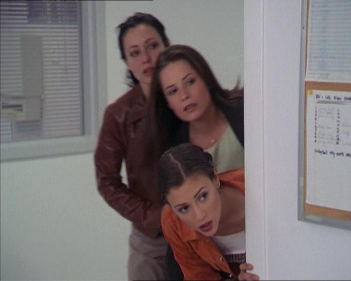 Charmed-Online-dot-220AstralMonkeys1141.jpg