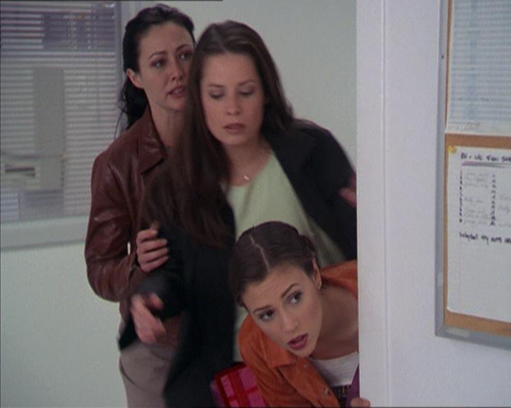 Charmed-Online-dot-220AstralMonkeys1144.jpg