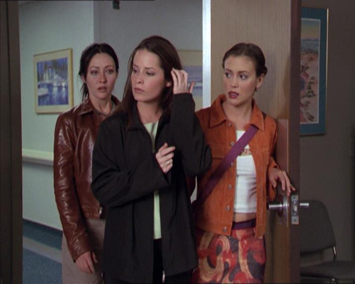 Charmed-Online-dot-220AstralMonkeys1198.jpg