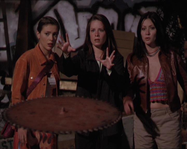 Charmed-Online-dot-220AstralMonkeys2101.jpg