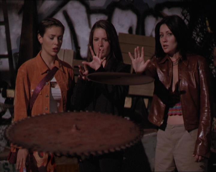 Charmed-Online-dot-220AstralMonkeys2119.jpg
