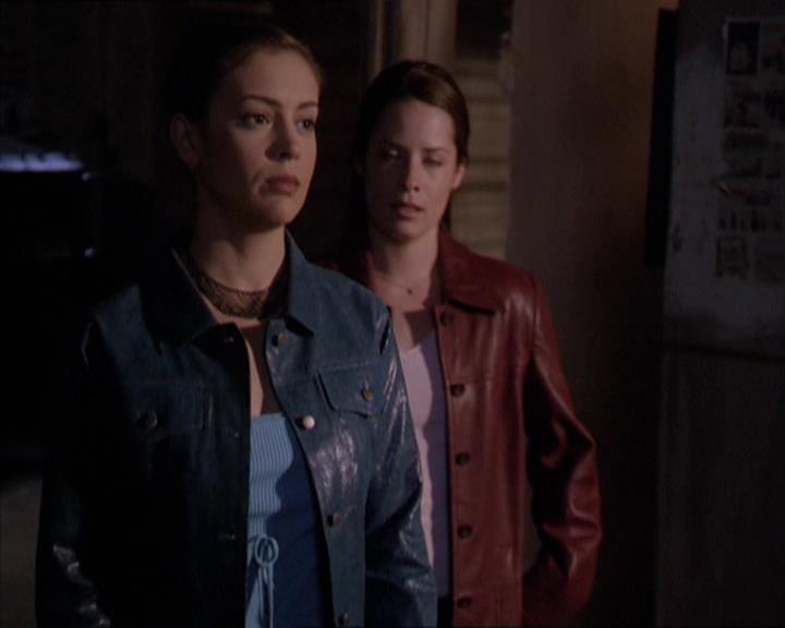 Charmed-Online-dot-221ApocalypseNot2056.jpg