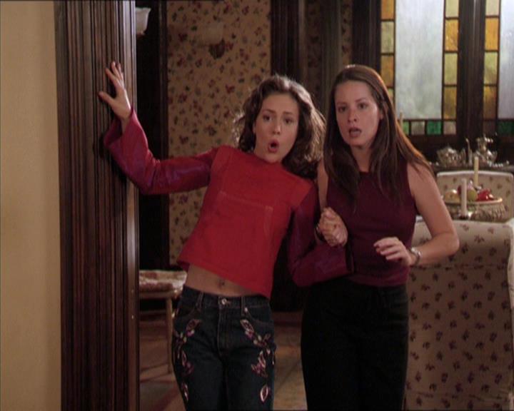 Charmed-Online-dot-222BeCarefulWhatYouWitchFor1117.jpg