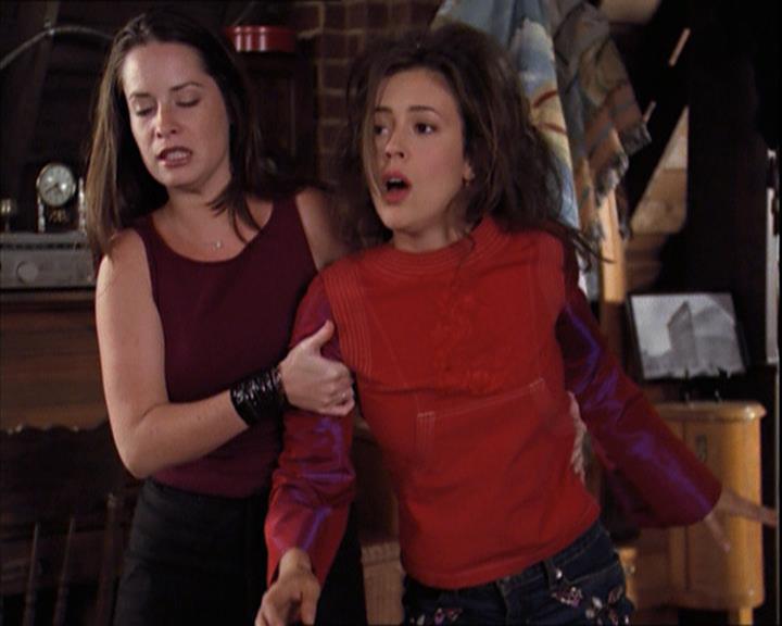 Charmed-Online-dot-222BeCarefulWhatYouWitchFor1214.jpg