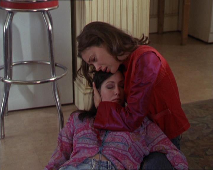 Charmed-Online-dot-222BeCarefulWhatYouWitchFor2075.jpg