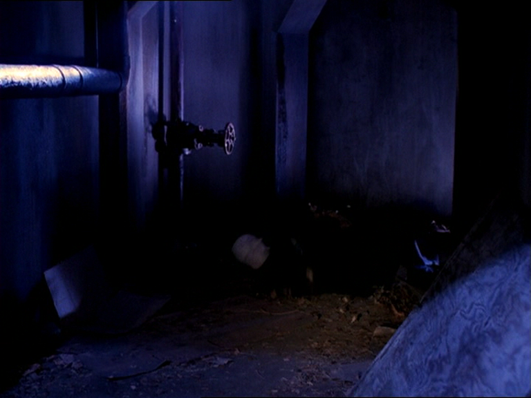 charmed-online_dot_net_OpeningCreditsS2-00012.png