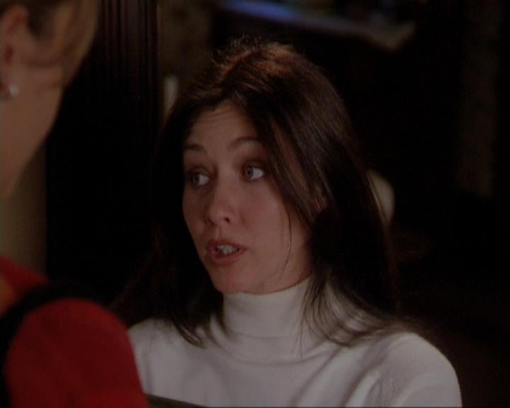 Charmed-Online_dot_net-3x01TheHoneymoonsOver0117.jpg