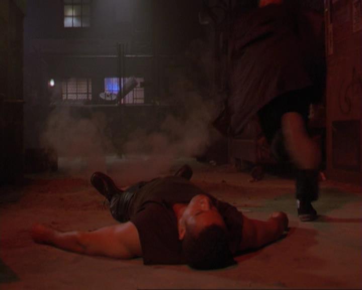 Charmed-Online_dot_net-3x01TheHoneymoonsOver0236.jpg