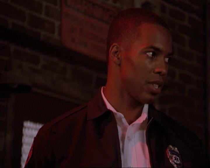 Charmed-Online_dot_net-3x01TheHoneymoonsOver0466.jpg