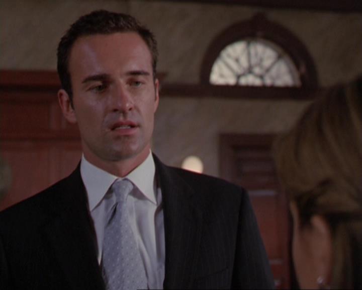 Charmed-Online_dot_net-3x01TheHoneymoonsOver0721.jpg
