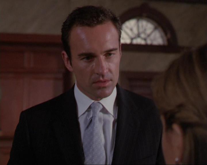 Charmed-Online_dot_net-3x01TheHoneymoonsOver0722.jpg