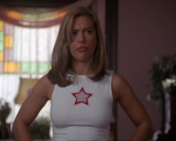 Charmed-Online_dot_net-3x01TheHoneymoonsOver0765.jpg