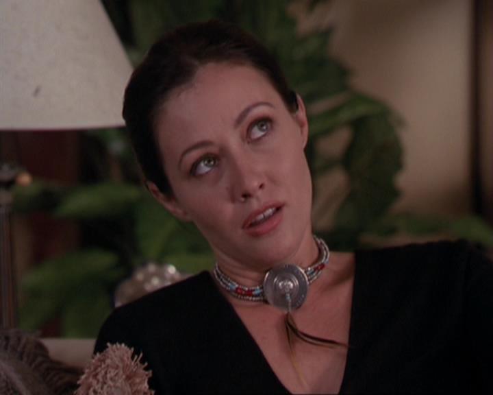 Charmed-Online_dot_net-3x01TheHoneymoonsOver0798.jpg Charmed-Online_dot_net-3x01TheHoneymoonsOver0798.jpg