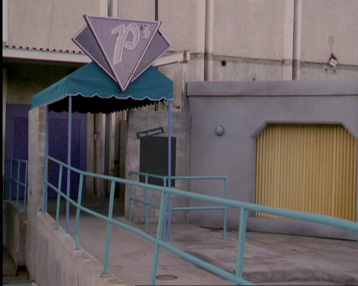 Charmed-Online_dot_net-3x01TheHoneymoonsOver0882.jpg Charmed-Online_dot_net-3x01TheHoneymoonsOver0882.jpg