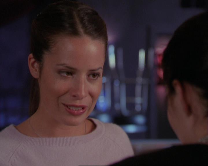 Charmed-Online_dot_net-3x01TheHoneymoonsOver0903.jpg Charmed-Online_dot_net-3x01TheHoneymoonsOver0903.jpg
